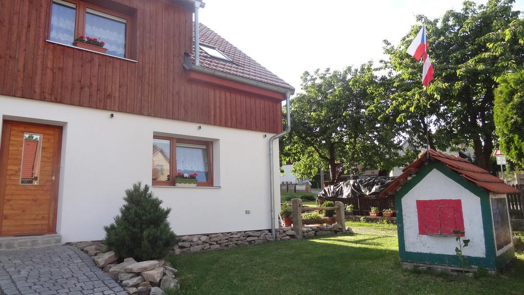 Ubytovani U Kaplicky Nove Mesto na Morave Exterior foto
