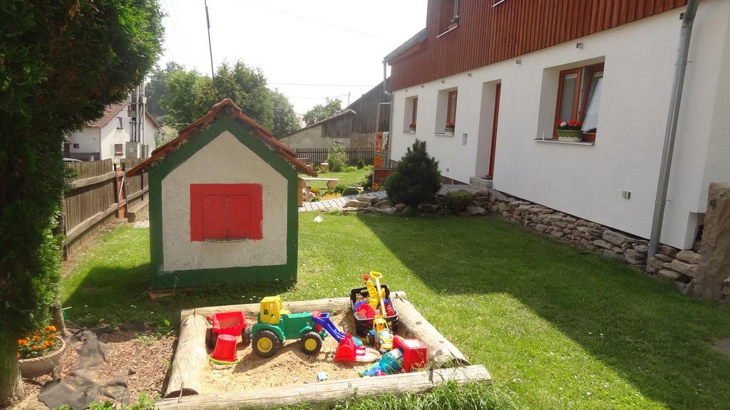 Ubytovani U Kaplicky Nove Mesto na Morave Exterior foto